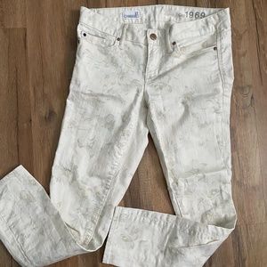 10/$15 GAP flower skinny jeans size 27